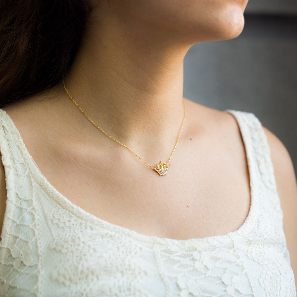 Simple Queen Crown Sterling Silver Necklace