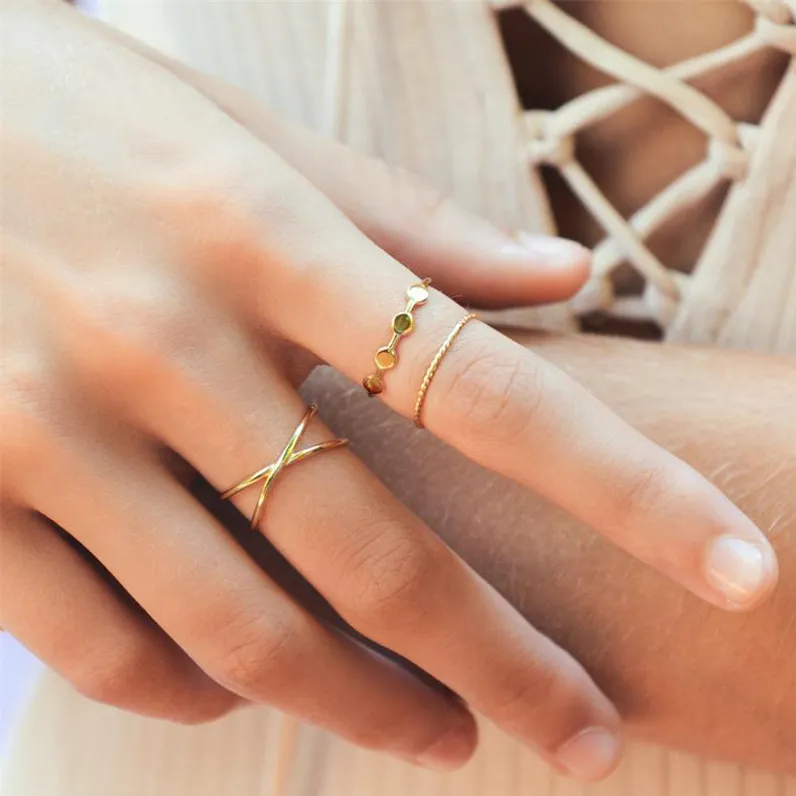 Simple X Cross Three-Dimensional Open Ring
